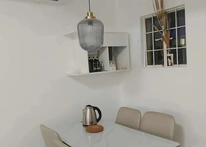 Modern 2 Storey 2br With 2 Parking Space * Manila